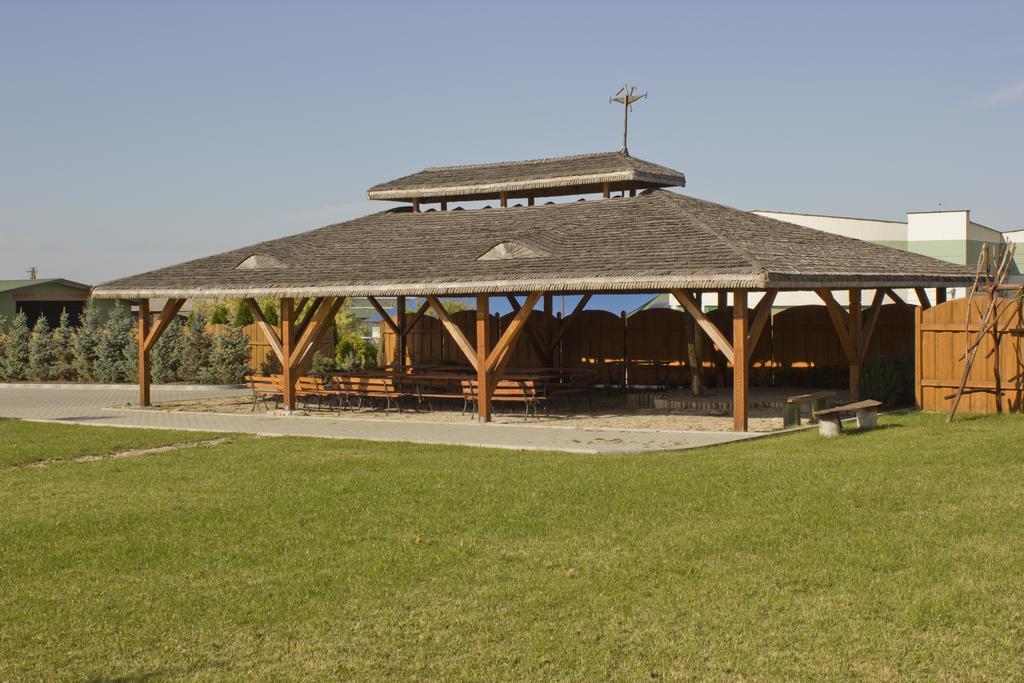 Markiz Lopuszno Exterior photo